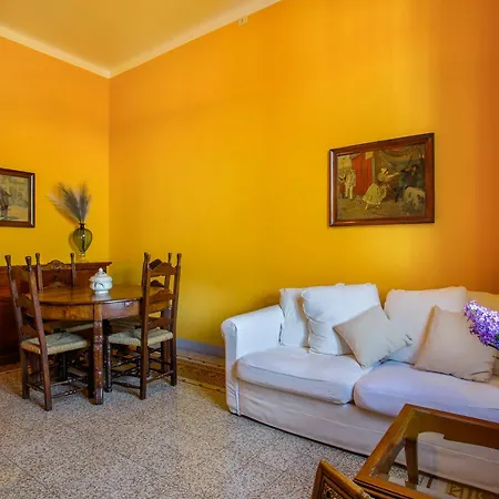 Augusta Apartment